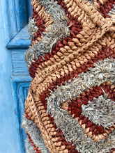 Carica l'immagine nel visualizzatore di Gallery, Kifafa Vakona M