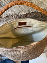 Carica l'immagine nel visualizzatore di Gallery, Litopia - Borsa a tracolla

