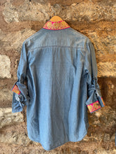 Carica l'immagine nel visualizzatore di Gallery, Dassios - Camicia di jeans
