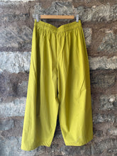 Carica l'immagine nel visualizzatore di Gallery, Phisique Du Role - pantalone ampio
