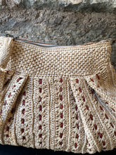 Carica l'immagine nel visualizzatore di Gallery, Mezzo - Pochette
