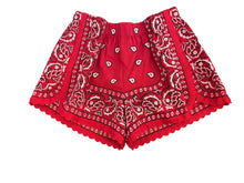 Carica l&#39;immagine nel visualizzatore di Gallery, SHORTS BANDANA RICAMATO
